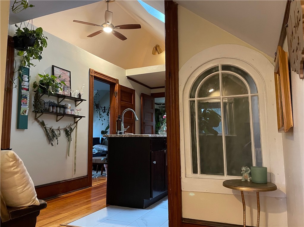 121 Rutherglen Avenue