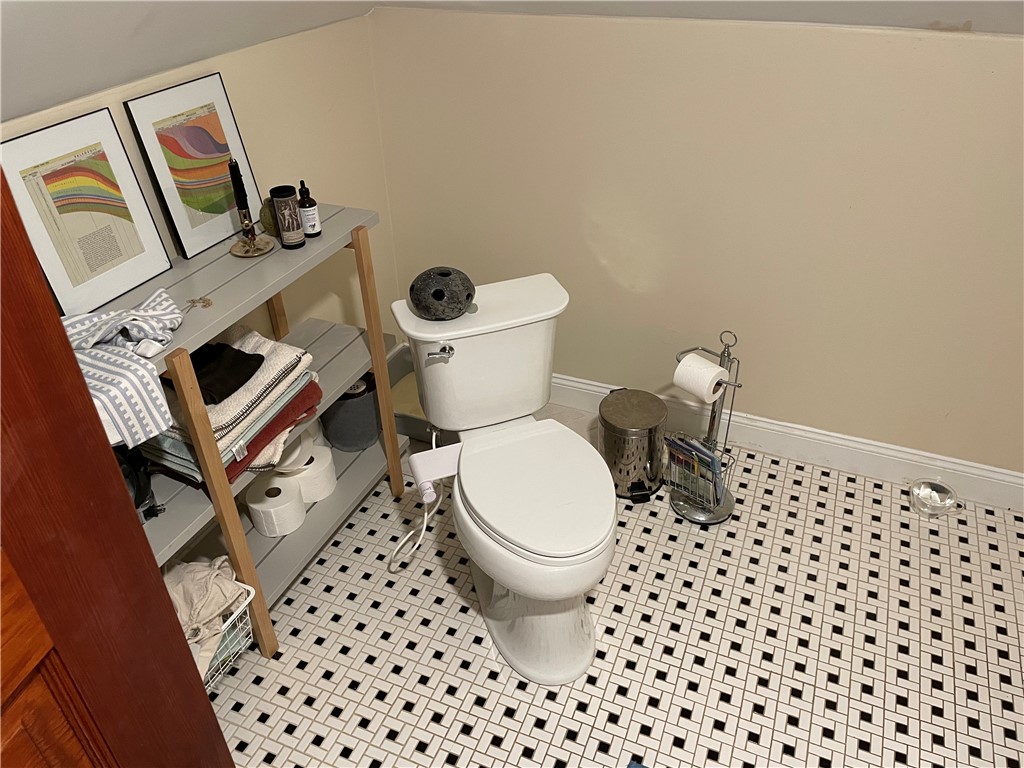 121 Rutherglen Avenue