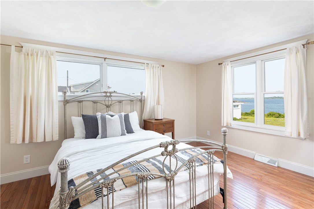 2 Clarkes Village Road