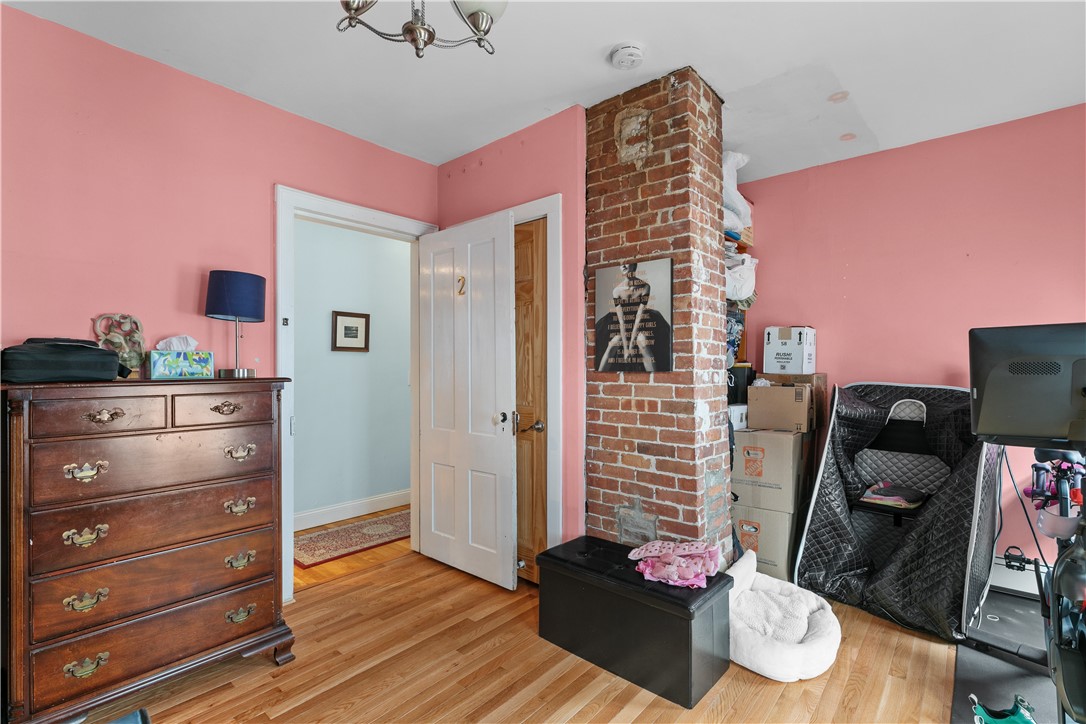 92 Pelham Street Unit: 2