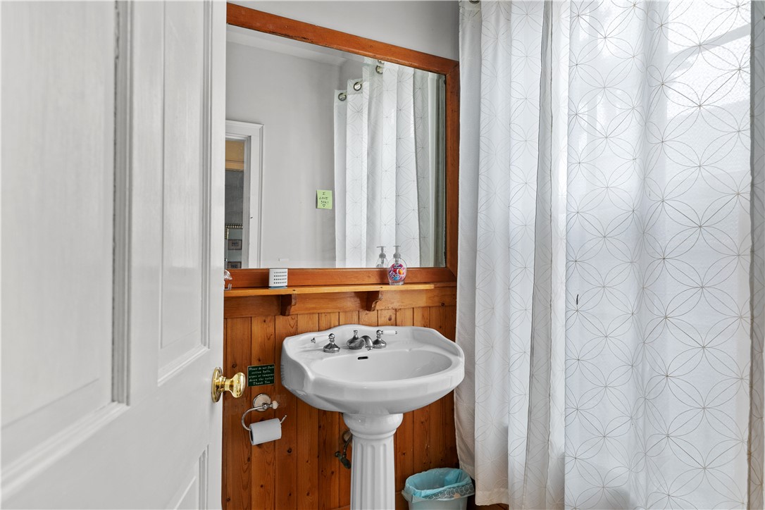 92 Pelham Street Unit: 2