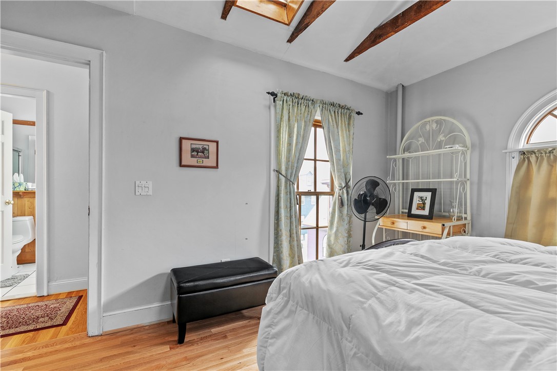 92 Pelham Street Unit: 2