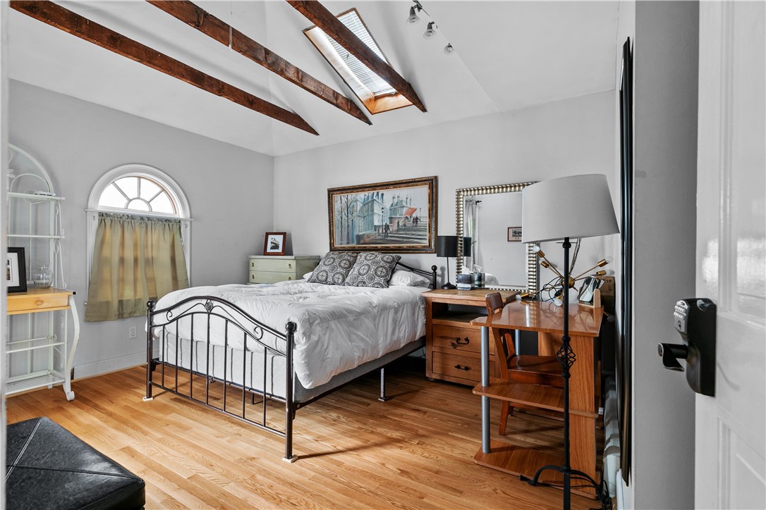 92 Pelham Street Unit: 2