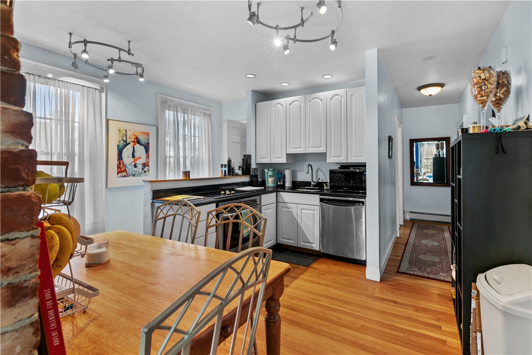 92 Pelham Street Unit: 2