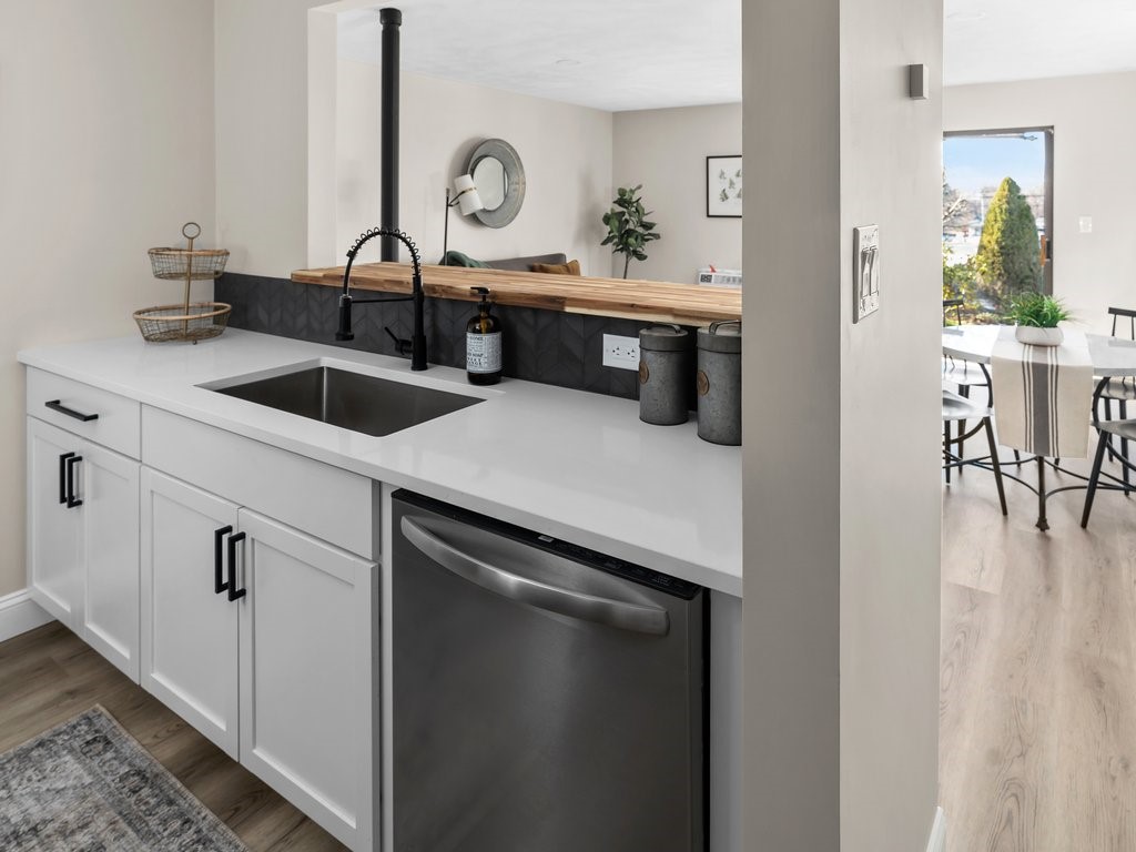 752 Quaker Lane Unit: A112