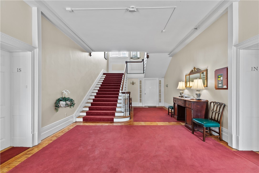 519 Bellevue Avenue Unit: 2N