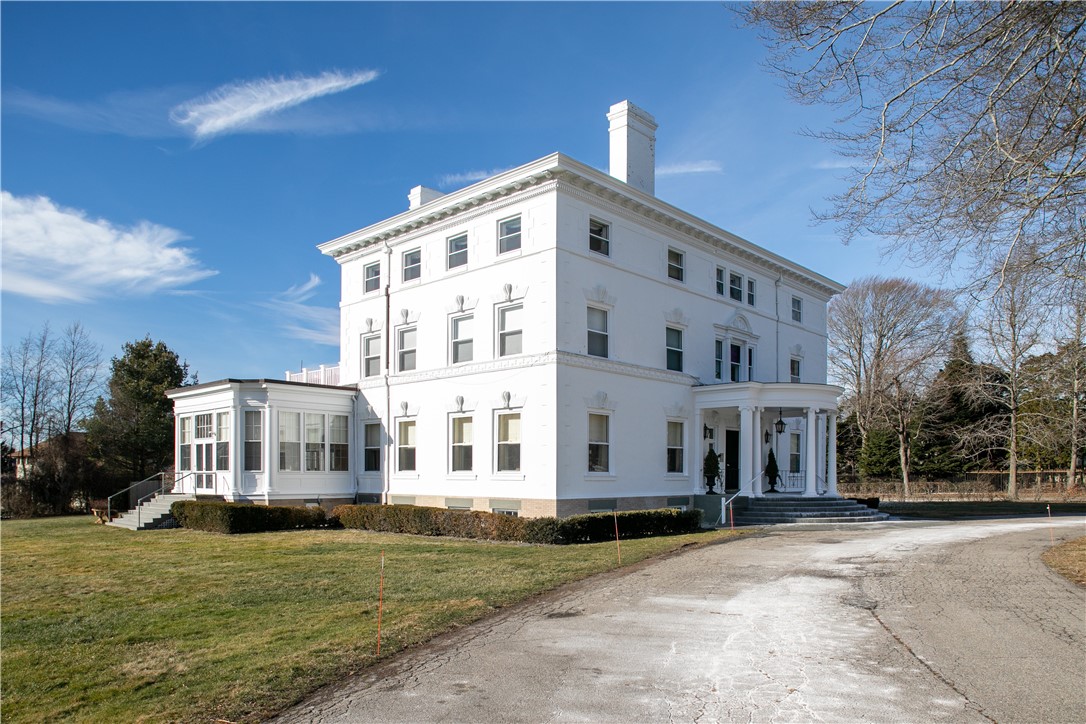 519 Bellevue Avenue Unit: 2N