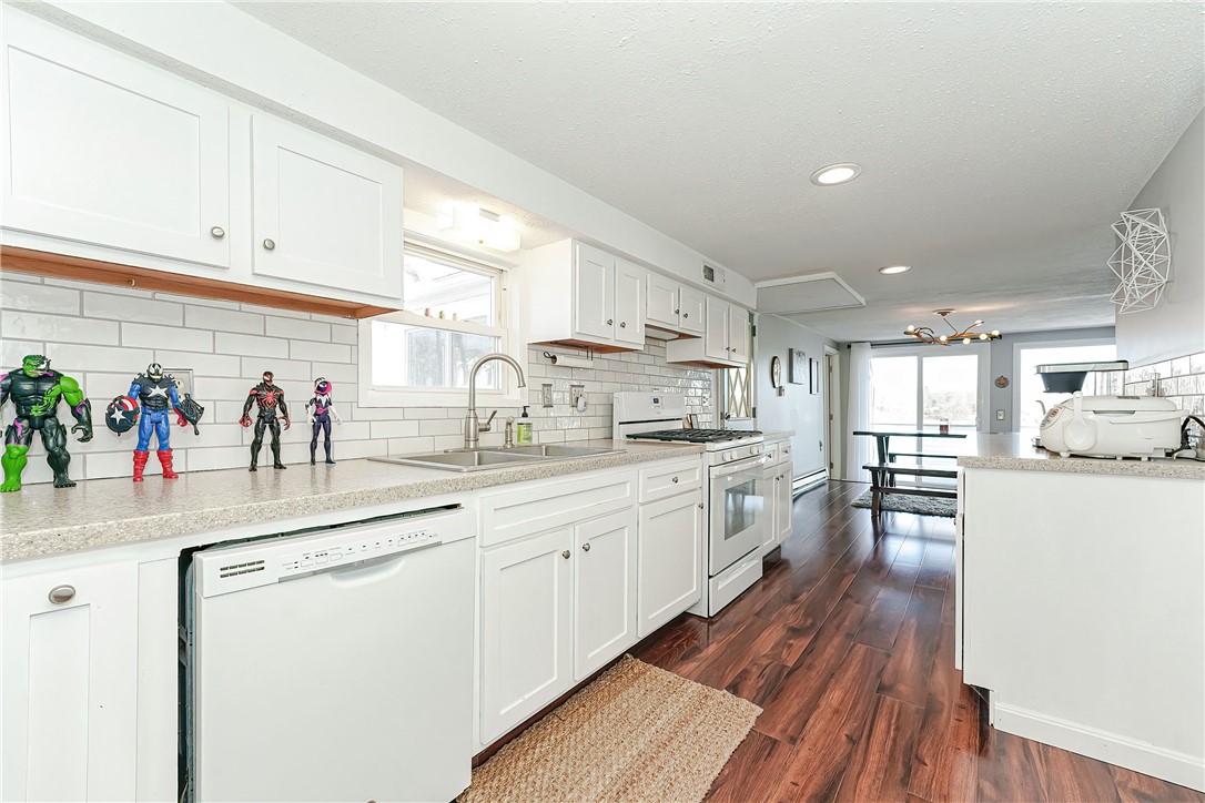 113 Arnolds Neck Drive