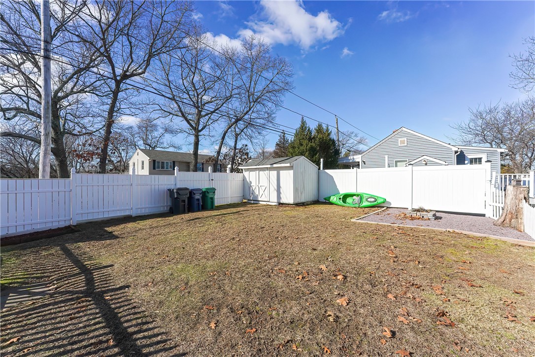 113 Arnolds Neck Drive