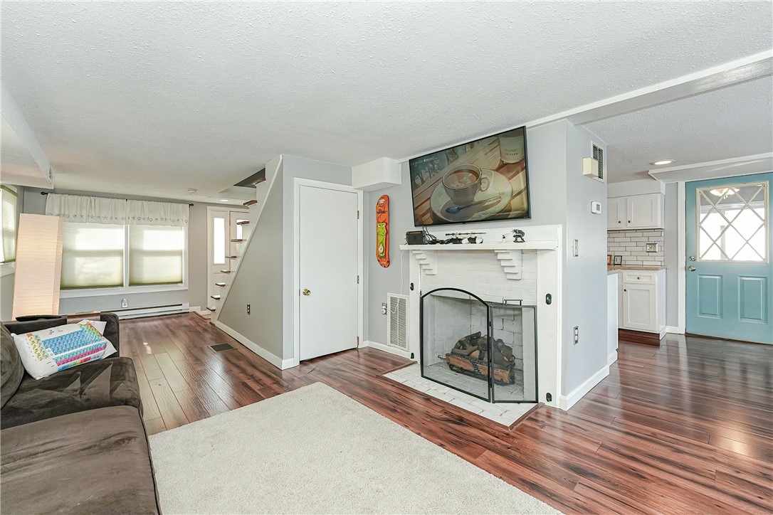 113 Arnolds Neck Drive