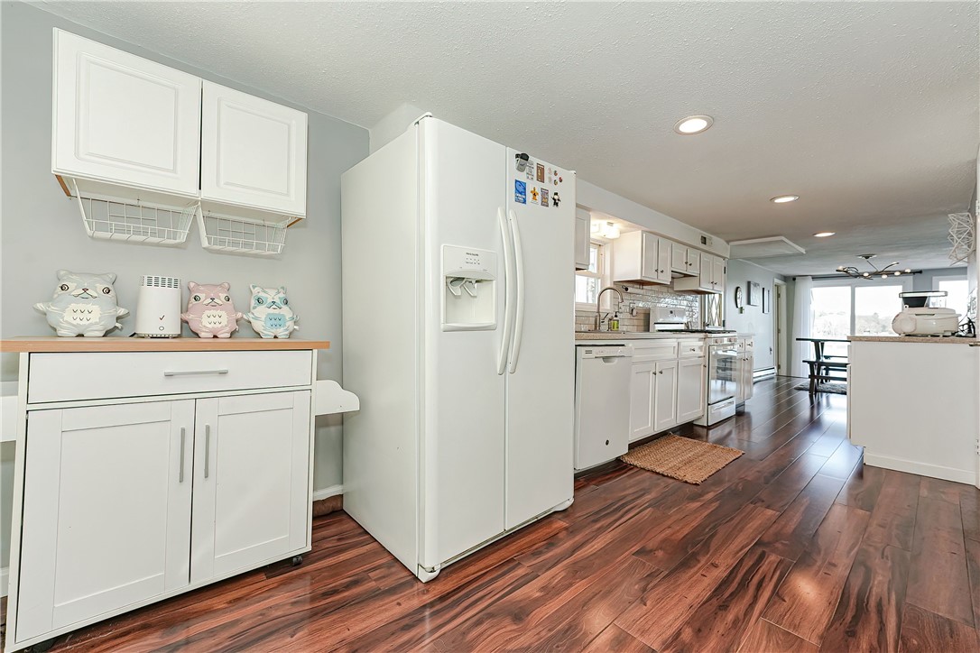 113 Arnolds Neck Drive