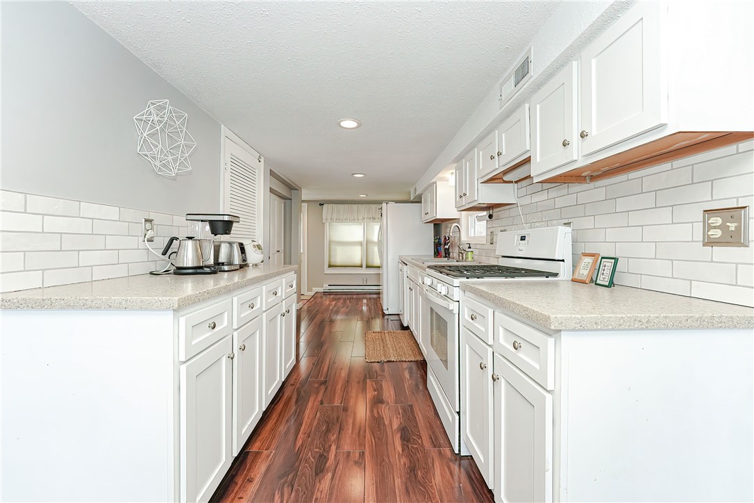 113 Arnolds Neck Drive