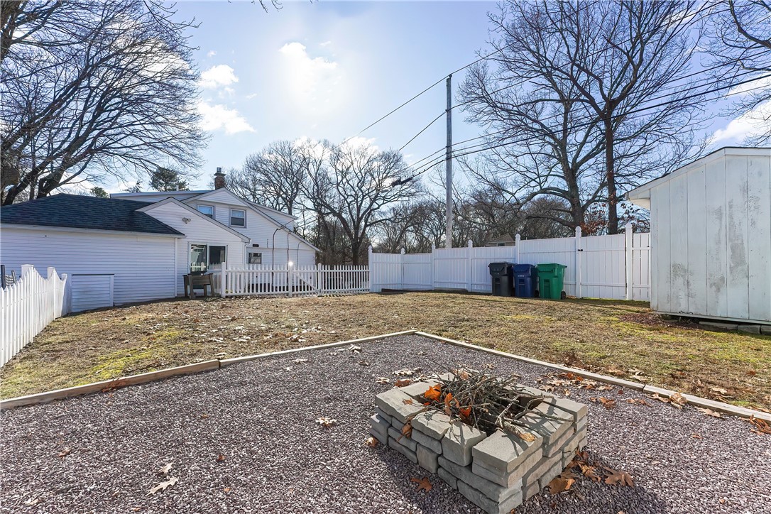 113 Arnolds Neck Drive