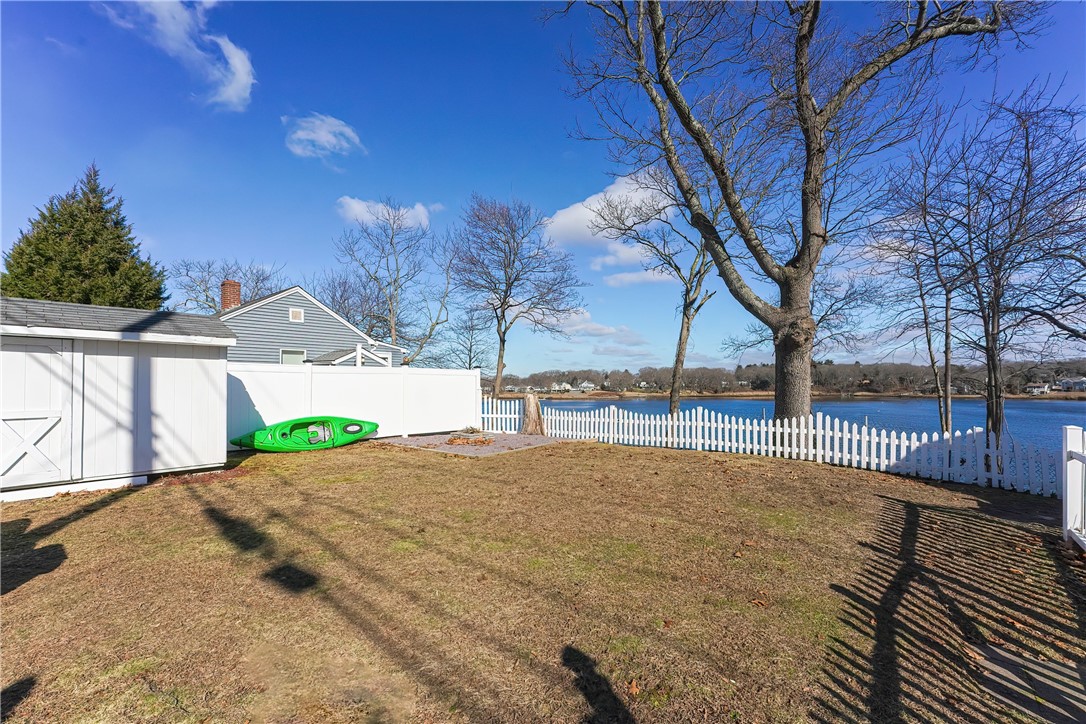 113 Arnolds Neck Drive