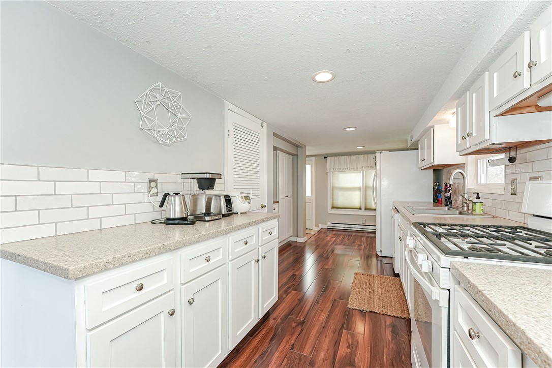 113 Arnolds Neck Drive