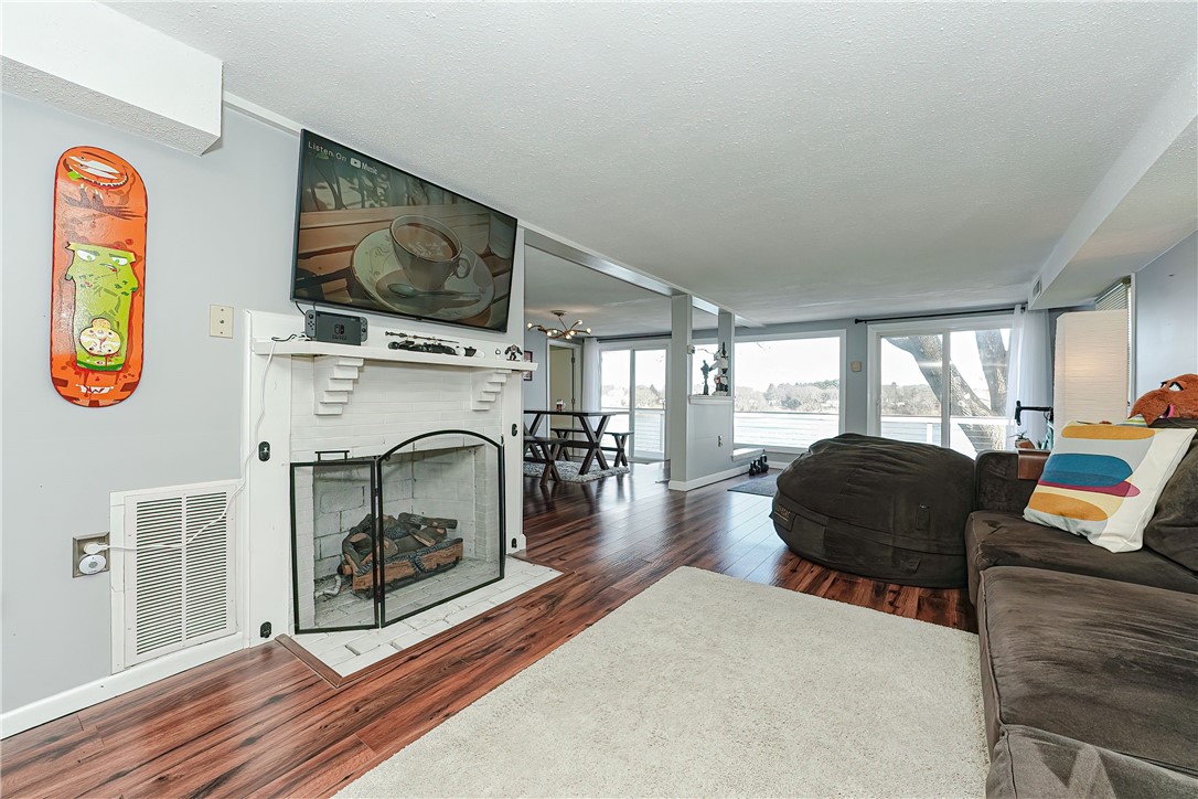 113 Arnolds Neck Drive