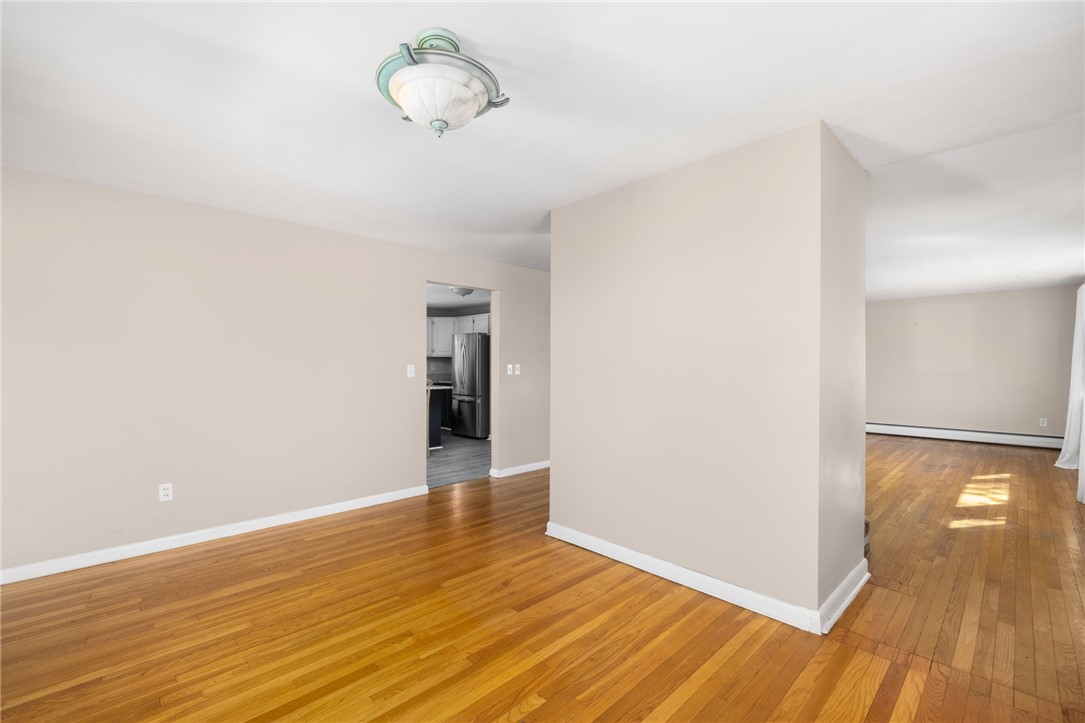 10 Longmeadow Avenue