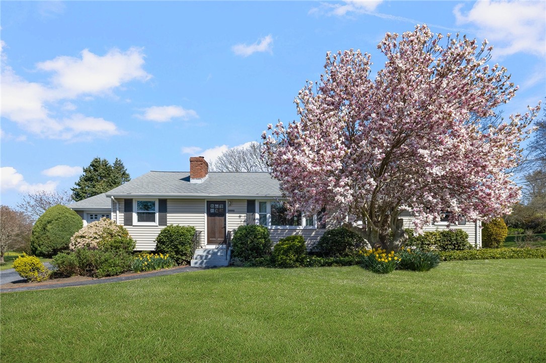 10 Longmeadow Avenue