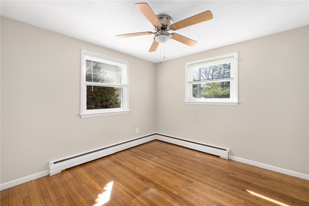 10 Longmeadow Avenue