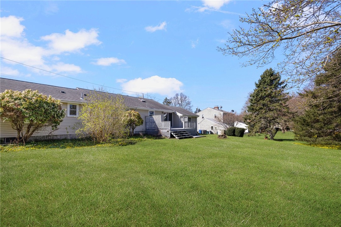 10 Longmeadow Avenue