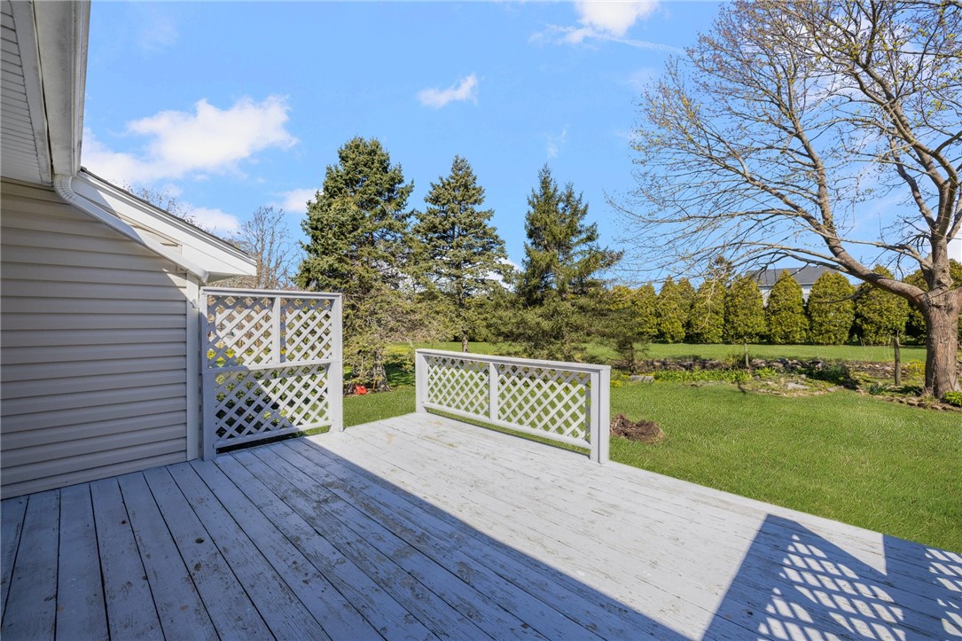 10 Longmeadow Avenue