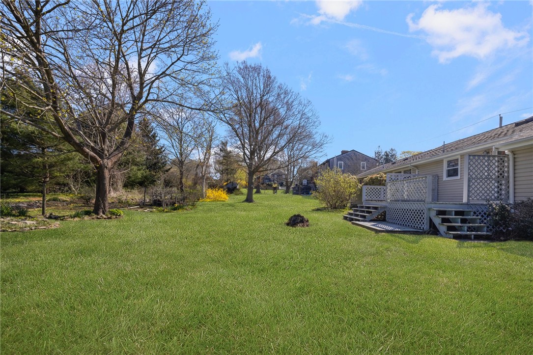 10 Longmeadow Avenue