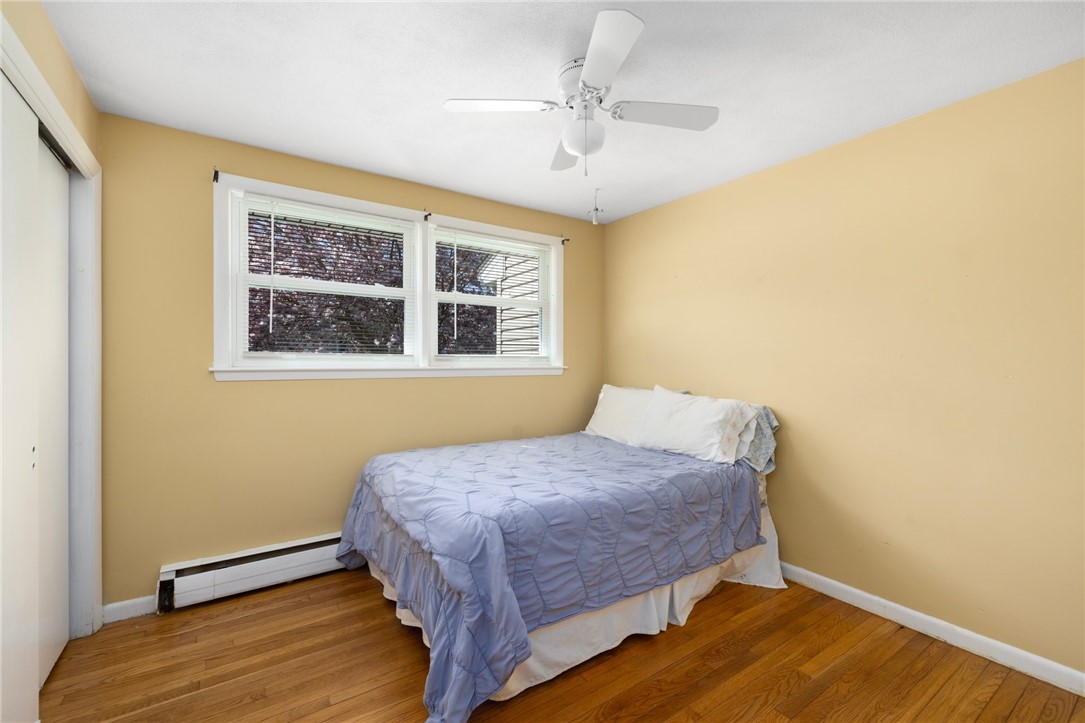 10 Longmeadow Avenue