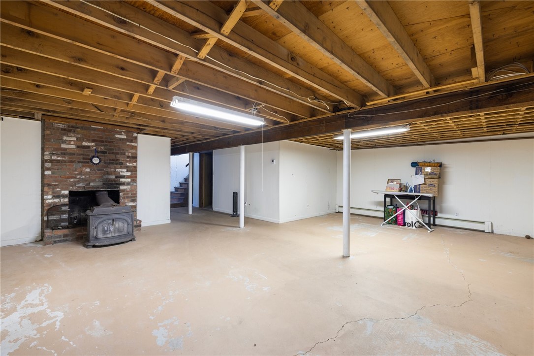 10 Longmeadow Avenue