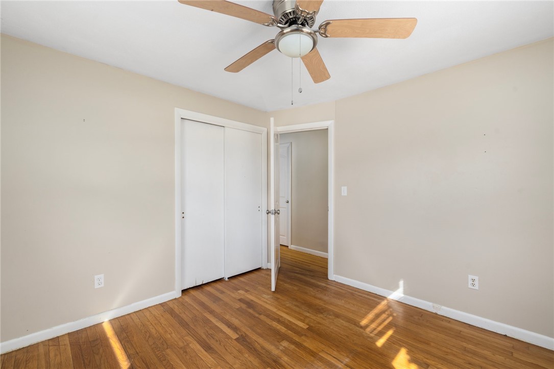 10 Longmeadow Avenue