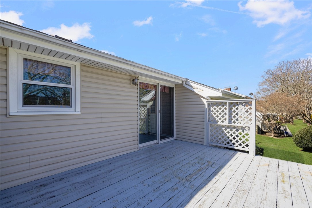 10 Longmeadow Avenue