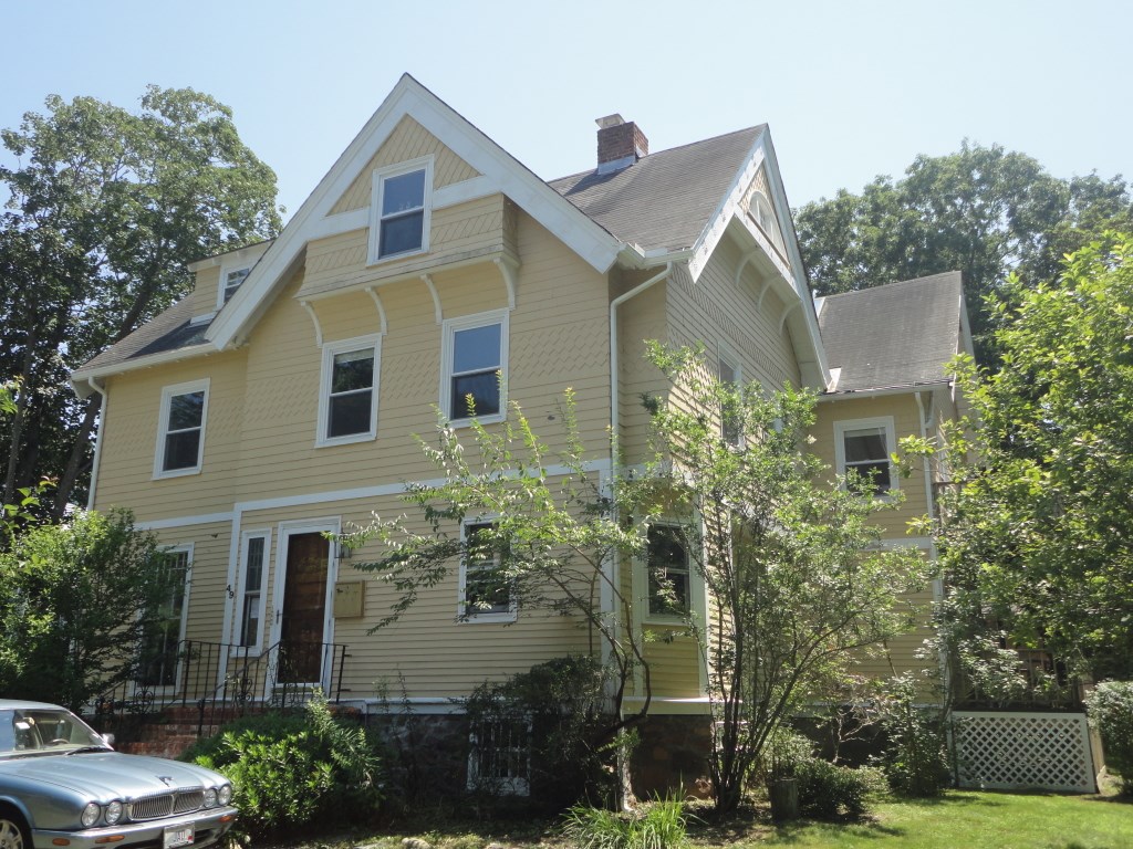 49 Merton Road 1