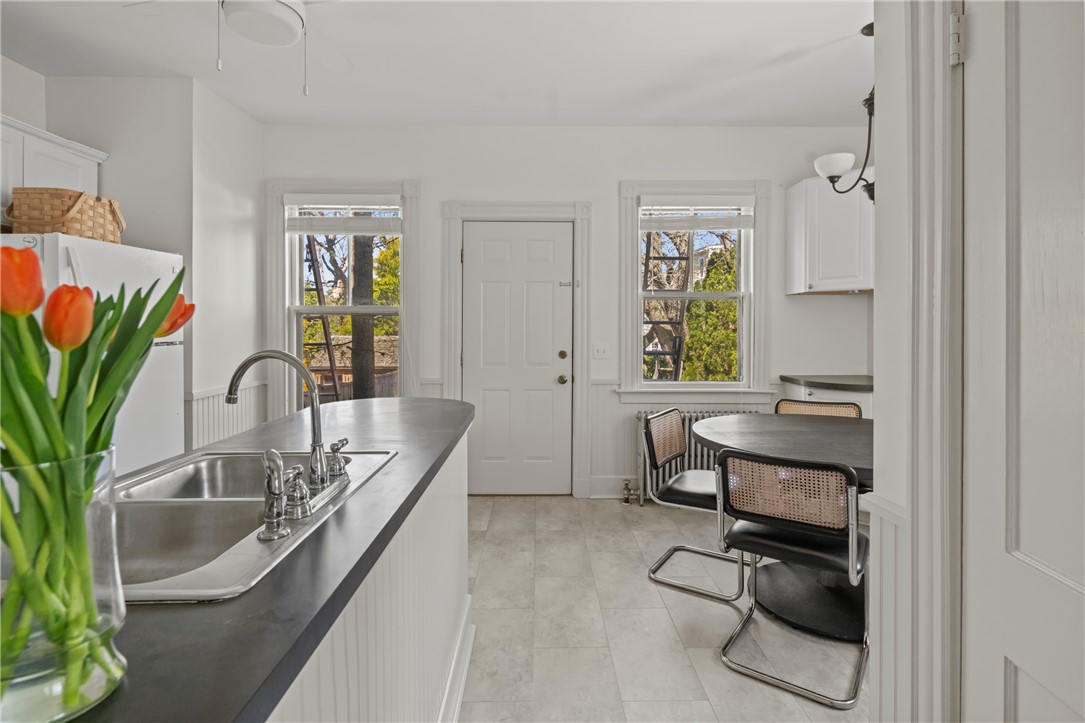 14 Greenough Place B