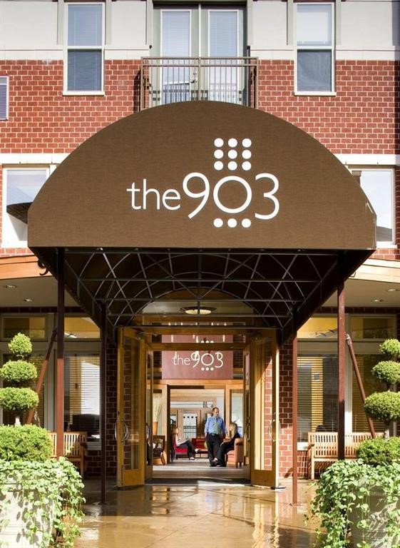 1000 Place Storage 212