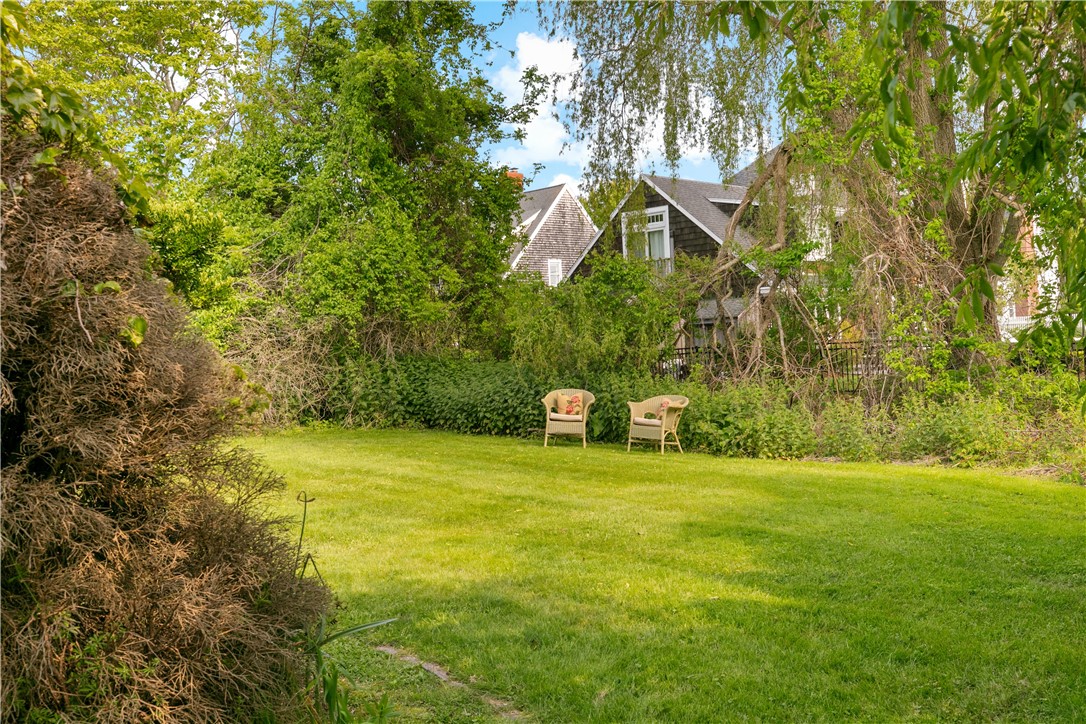 23 Spouting Rock Drive