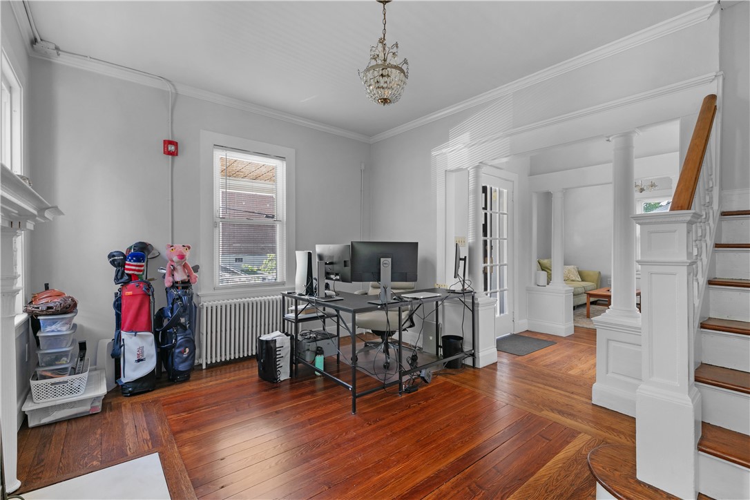 512 Broadway