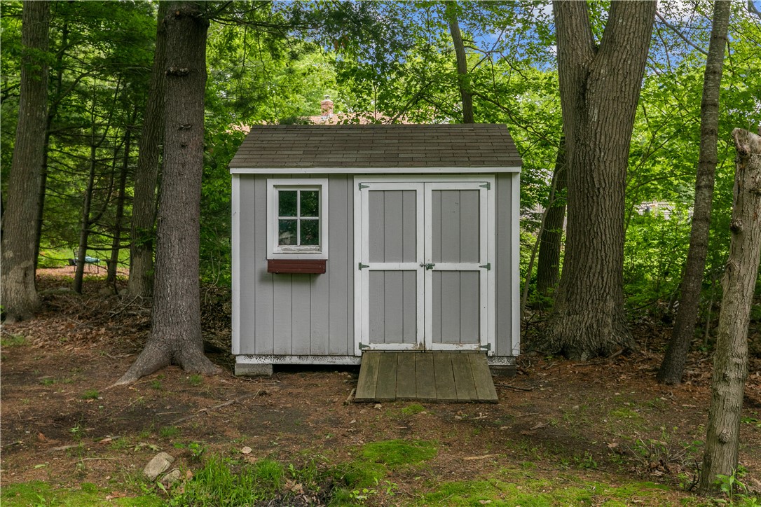 7 Robin Drive