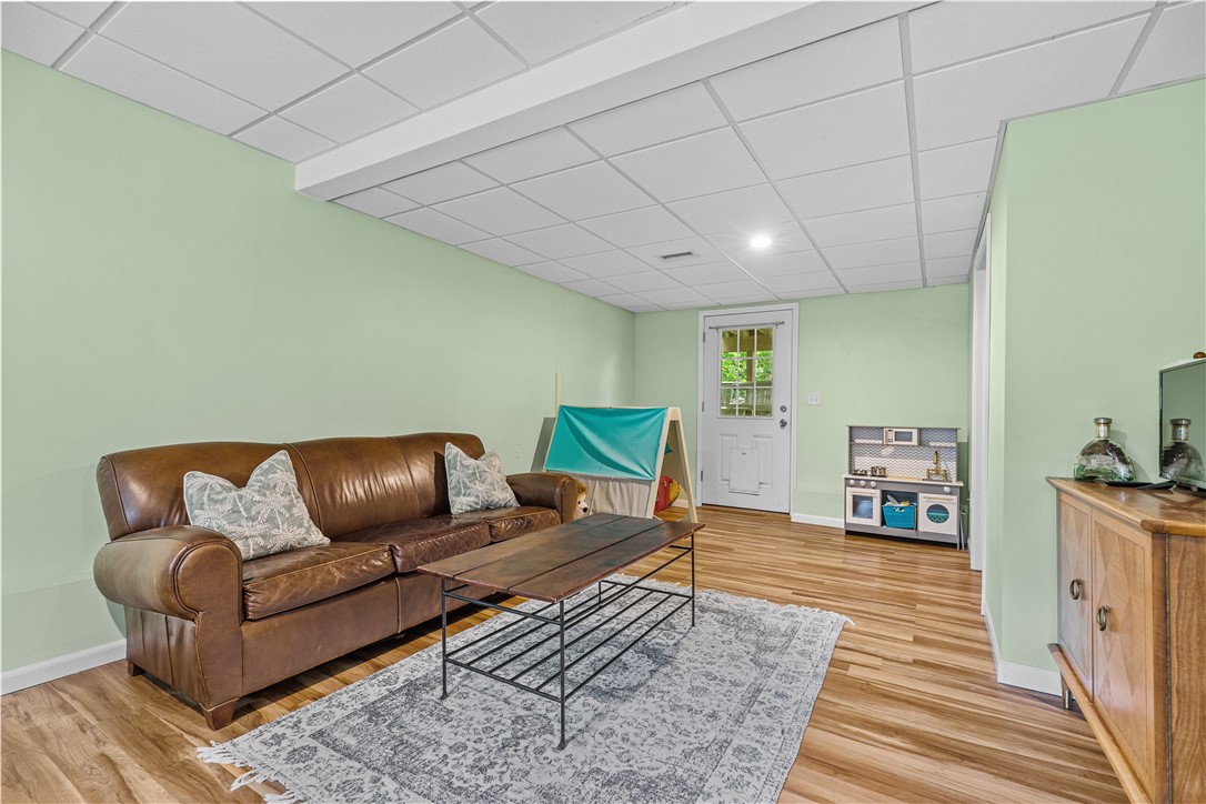 7 Robin Drive