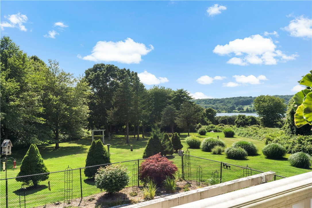 20 Bedford Circle