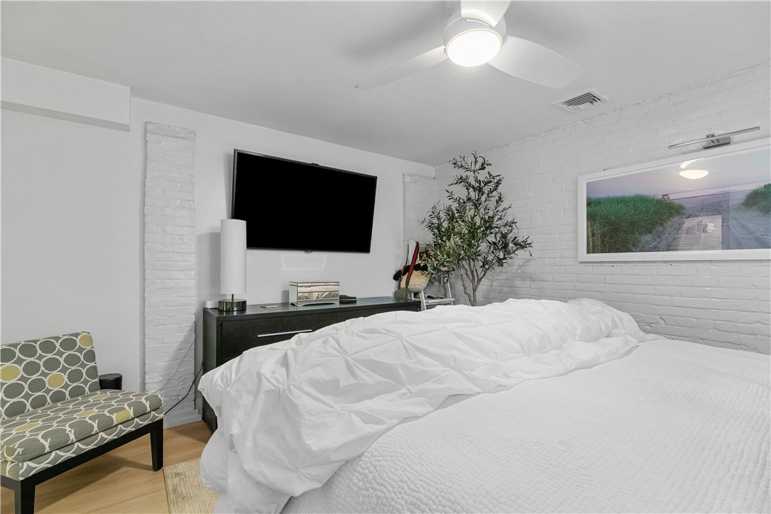 426 Spring Street B101