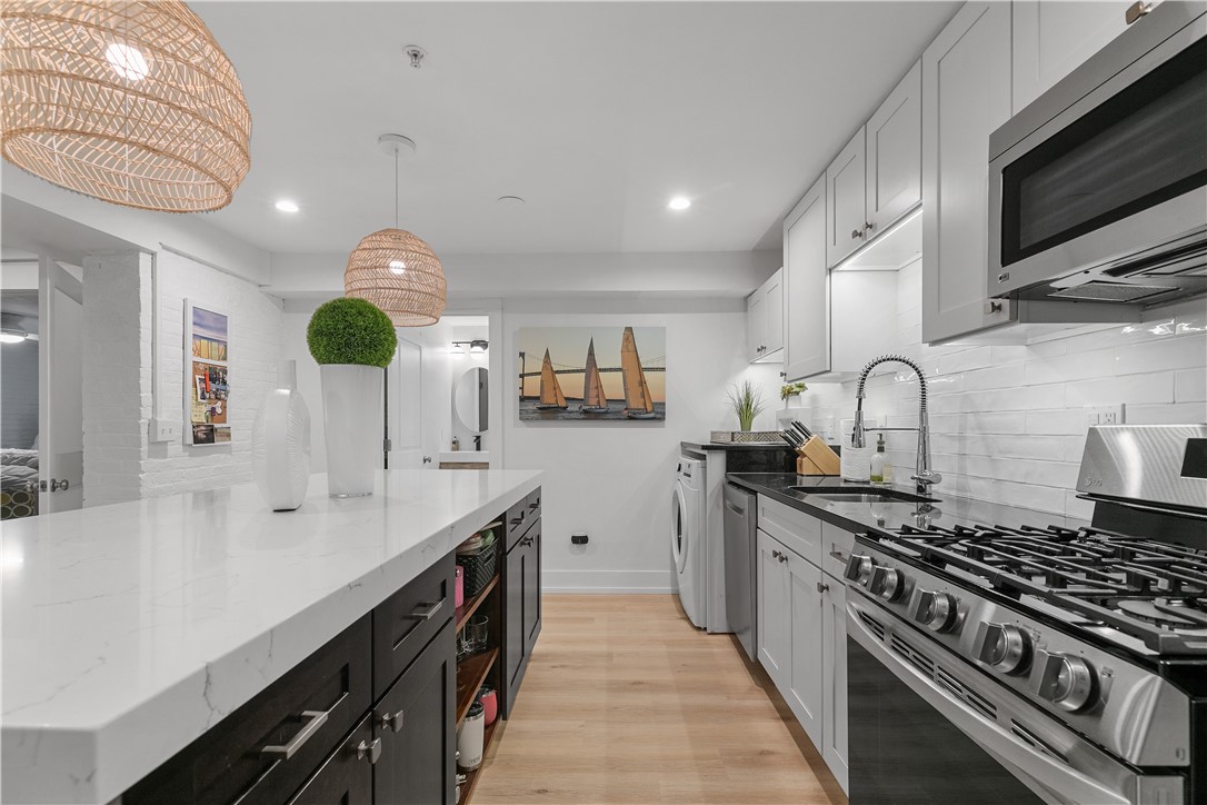 426 Spring Street B101