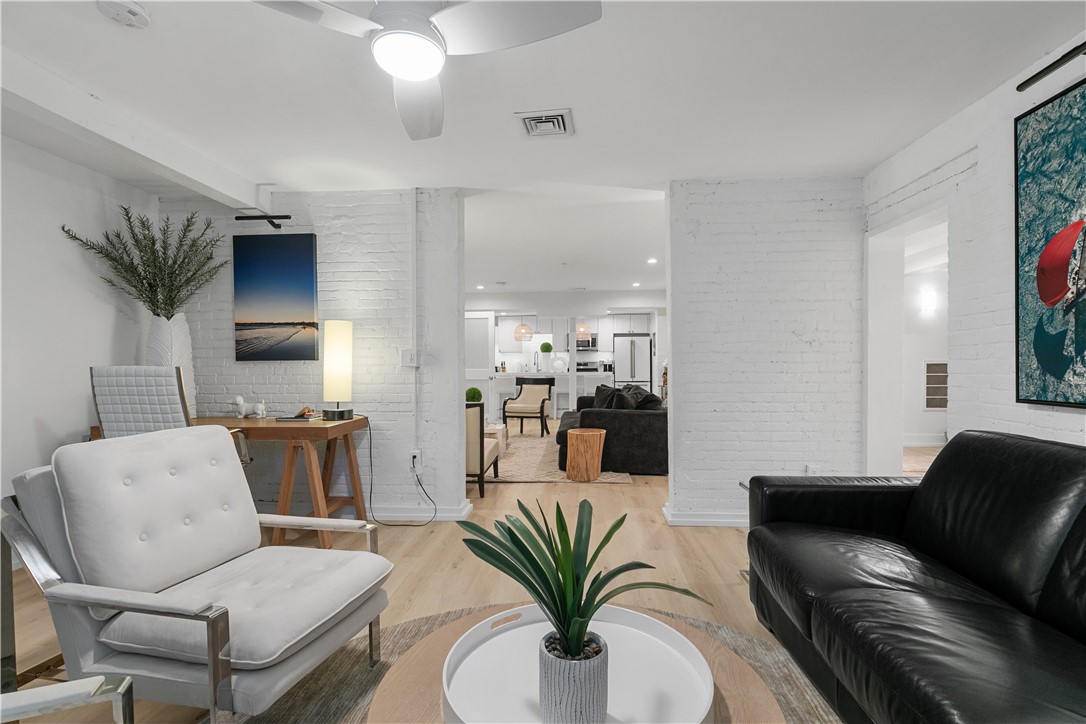 426 Spring Street B101