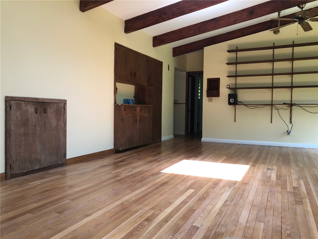 16 Spring Hill Road