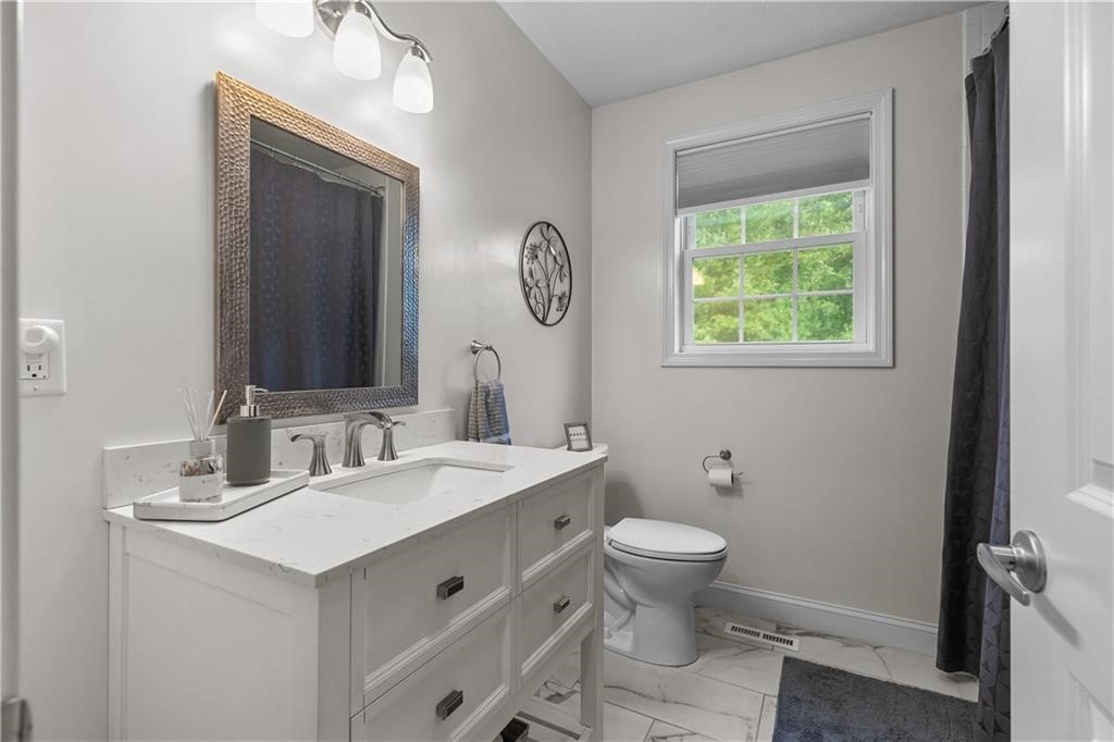 11 Carriage Hill Road