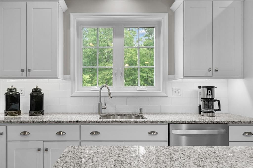 11 Carriage Hill Road