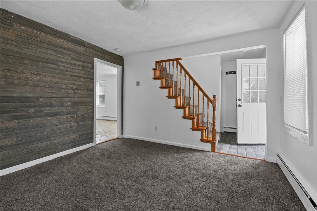 20 New London Avenue