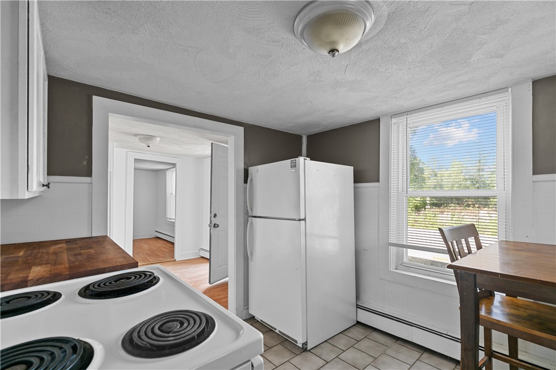 20 New London Avenue