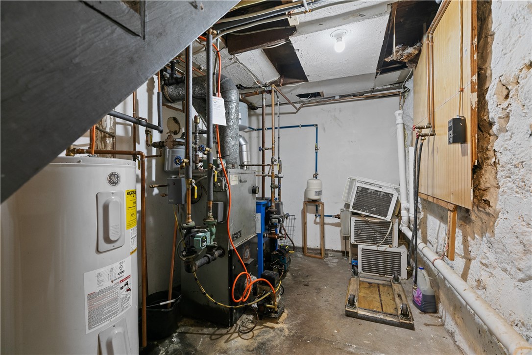 20 New London Avenue