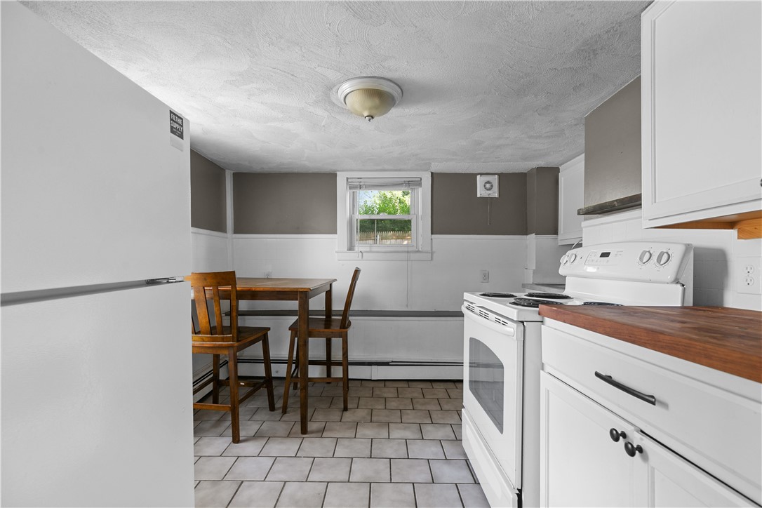 20 New London Avenue