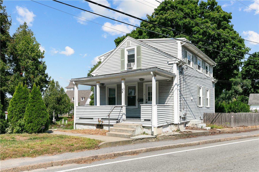 20 New London Avenue