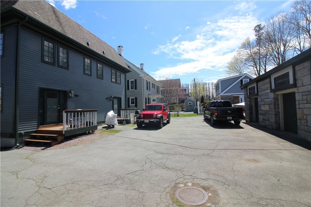 87 Roseneath Avenue B